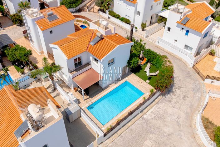 Image No.13-3 Bed Villa for sale