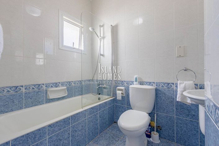Image No.25-3 Bed Villa for sale