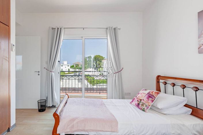 Image No.29-3 Bed Villa for sale