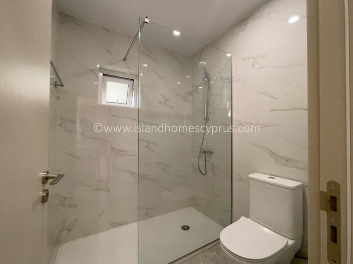 Image No.18-3 Bed Apartment for sale