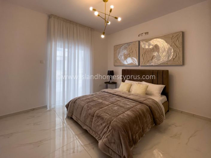 Image No.19-3 Bed Apartment for sale