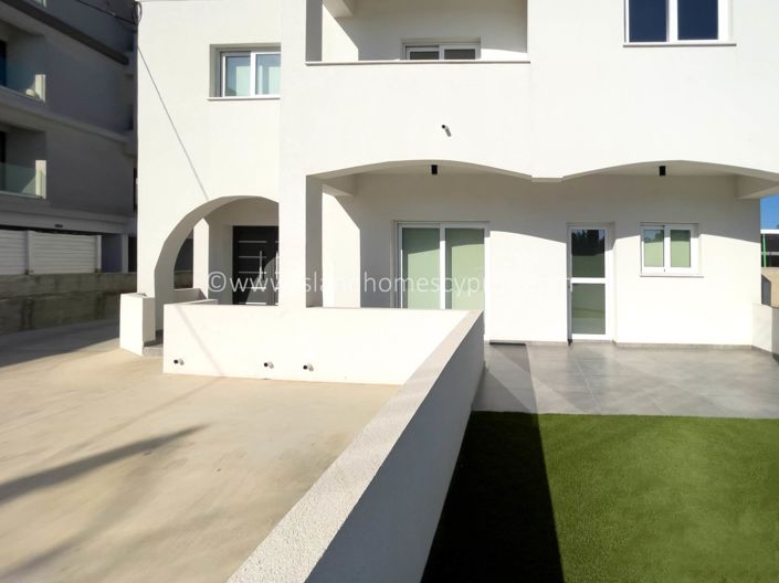 Image No.21-3 Bed Apartment for sale
