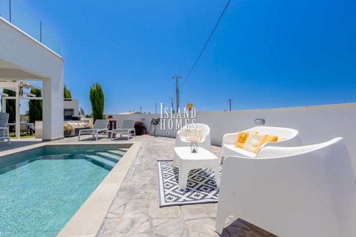 Image No.36-3 Bed Villa for sale