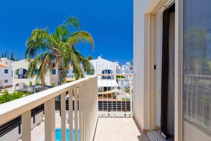 Image No.22-3 Bed Villa / Detached for sale