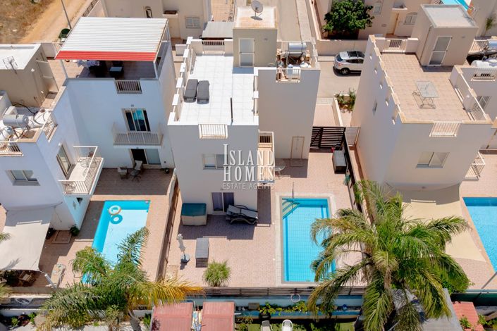 Image No.30-3 Bed Villa / Detached for sale