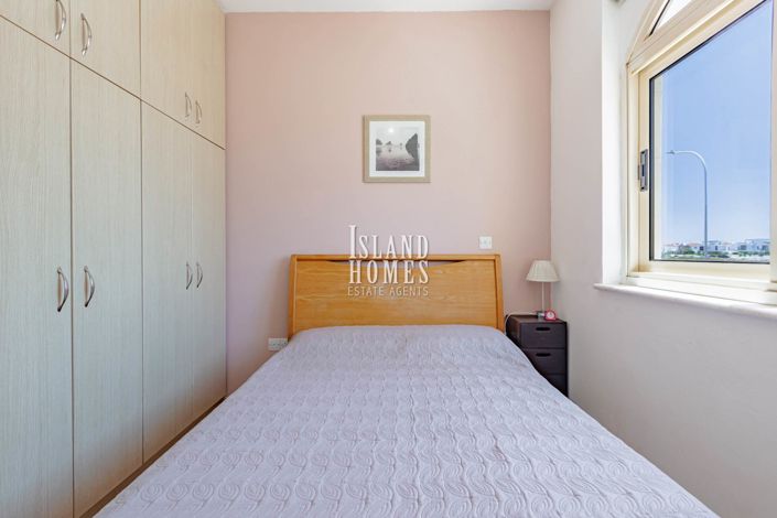 Image No.31-3 Bed Villa / Detached for sale
