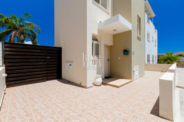 Image No.38-3 Bed Villa / Detached for sale