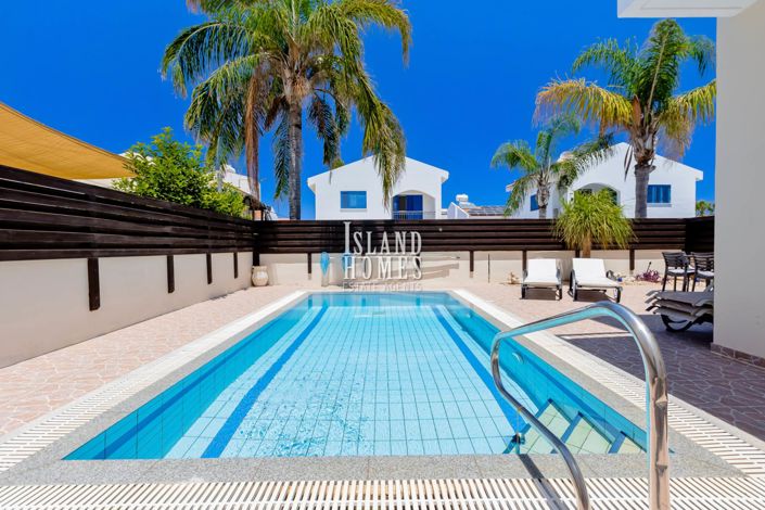 Image No.5-3 Bed Villa / Detached for sale