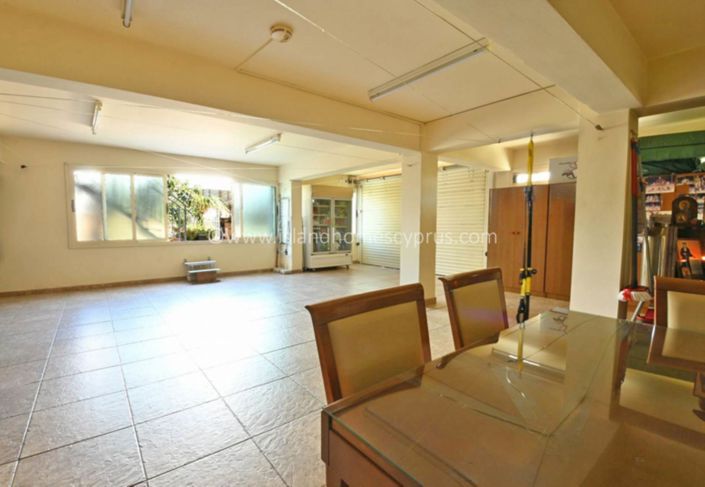 Image No.15-3 Bed Villa for sale