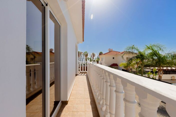 Image No.20-2 Bed Villa / Detached for sale