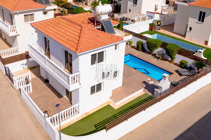 Image No.21-2 Bed Villa / Detached for sale