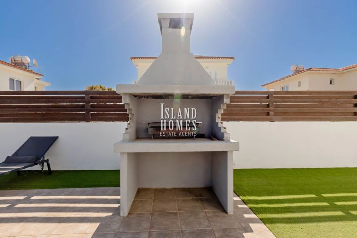 Image No.29-2 Bed Villa / Detached for sale