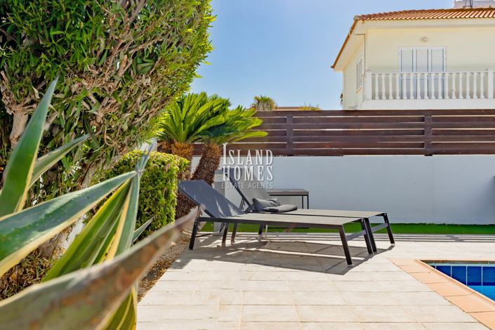 Image No.31-2 Bed Villa / Detached for sale