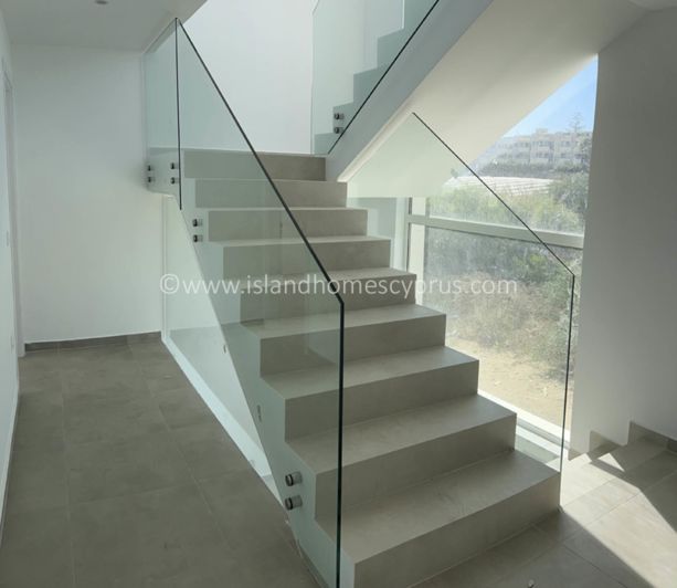 Image No.5-3 Bed Villa / Detached for sale