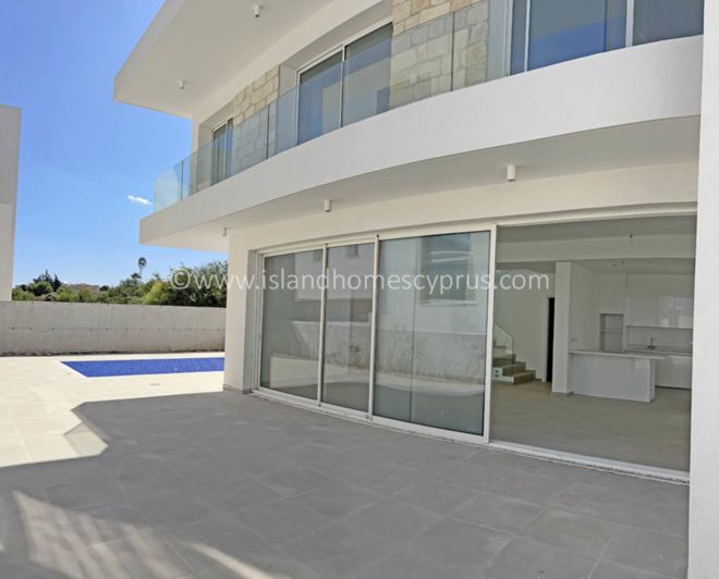 Image No.6-3 Bed Villa / Detached for sale