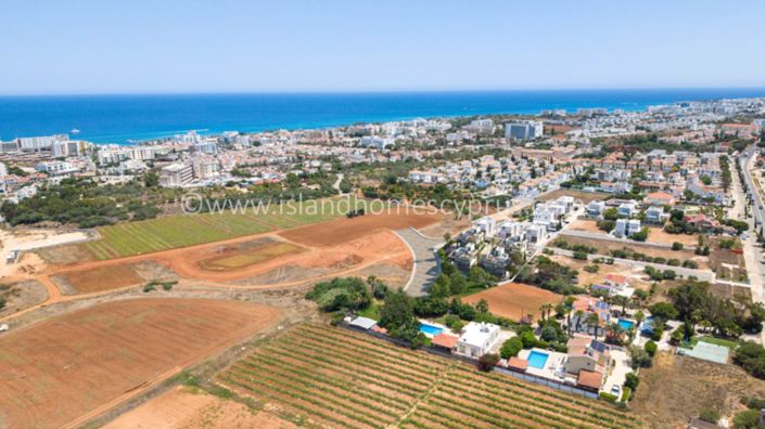 Image No.7-3 Bed Villa for sale