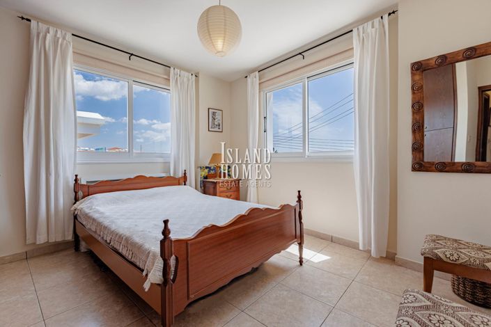 Image No.18-2 Bed Apartment for sale