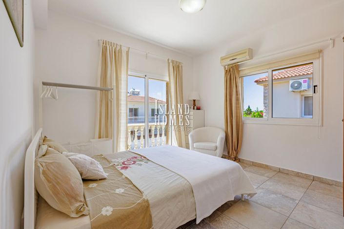 Image No.19-3 Bed Villa for sale