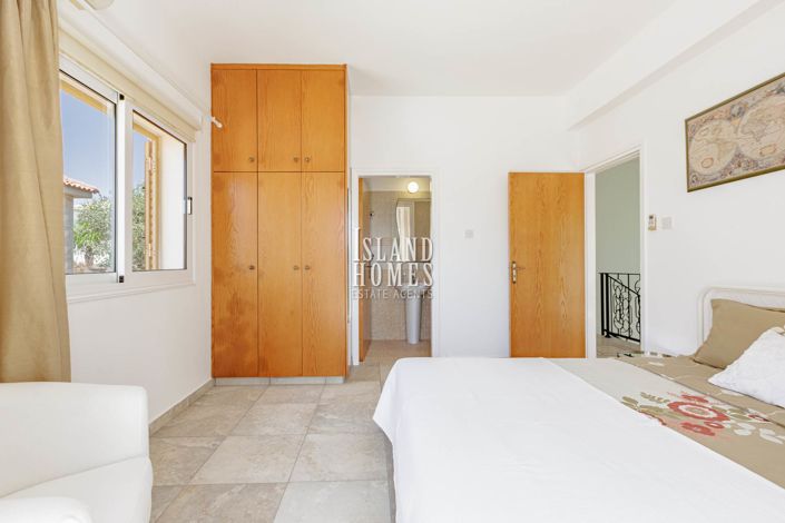 Image No.20-3 Bed Villa for sale