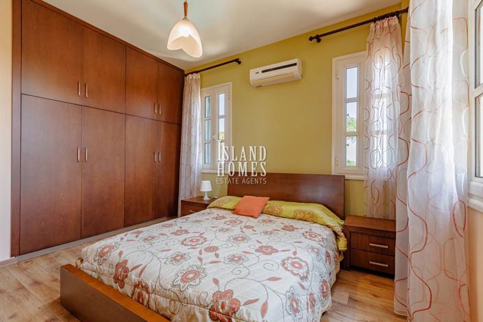 Image No.30-5 Bed Villa / Detached for sale