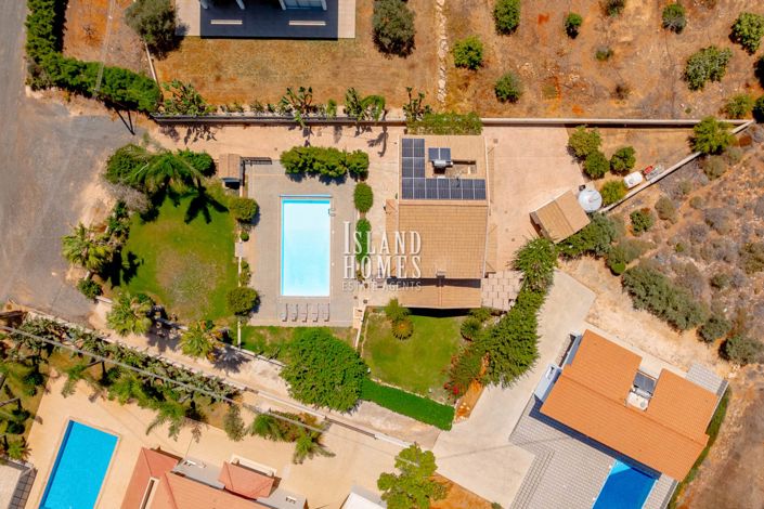 Image No.46-5 Bed Villa / Detached for sale
