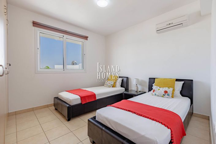 Image No.20-2 Bed Apartment for sale