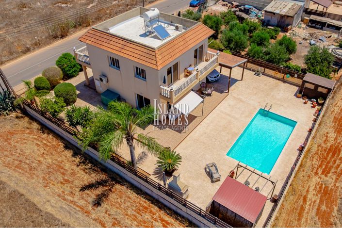 Image No.41-3 Bed Villa / Detached for sale