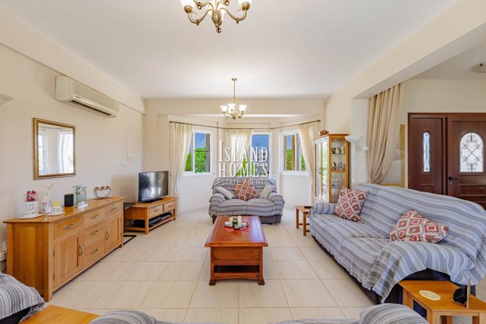 Image No.6-3 Bed Villa / Detached for sale