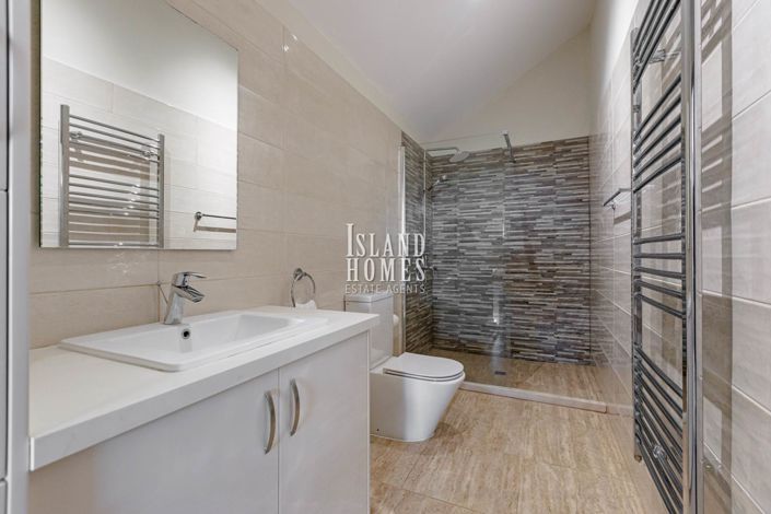 Image No.48-4 Bed Villa for sale