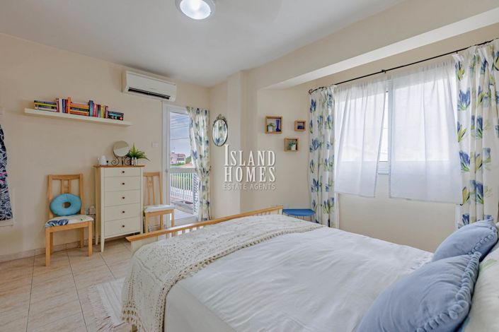 Image No.23-Propriété de 3 chambres à vendre à Paralimni