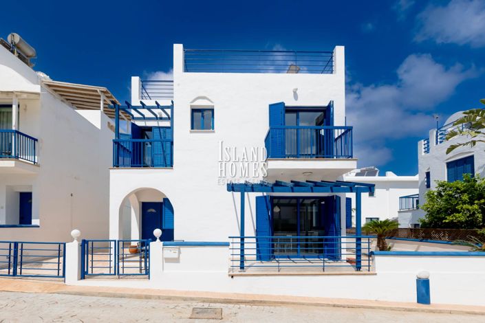 Image No.17-3 Bed Villa for sale