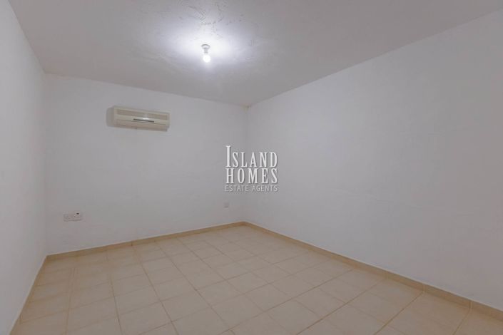 Image No.42-3 Bed Villa for sale