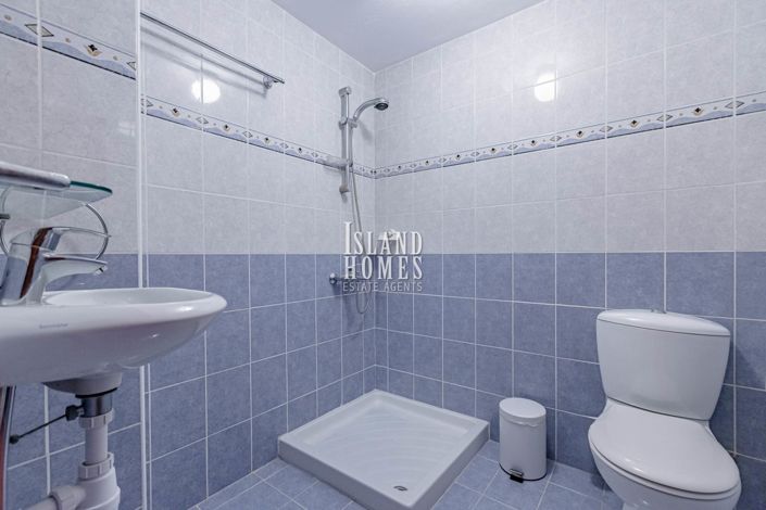 Image No.44-3 Bed Villa for sale