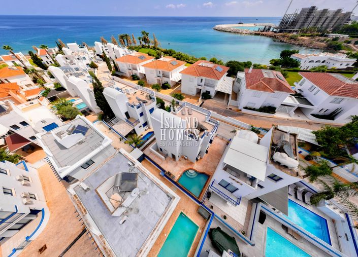 Image No.47-3 Bed Villa for sale