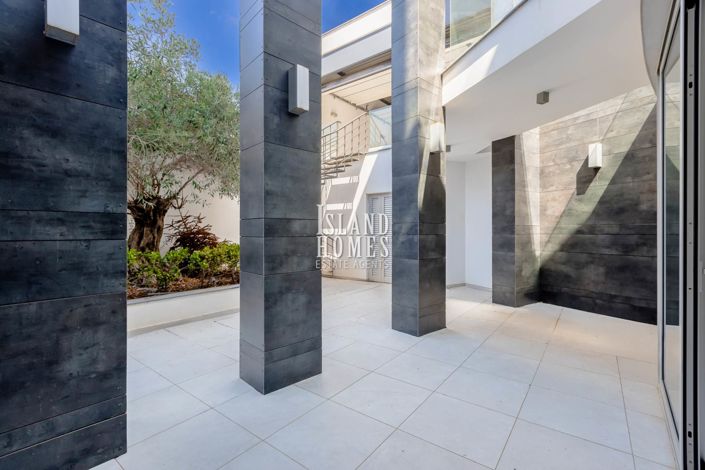Image No.36-6 Bed Villa for sale