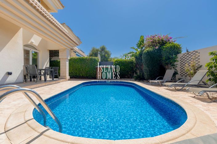 Image No.16-2 Bed Villa for sale