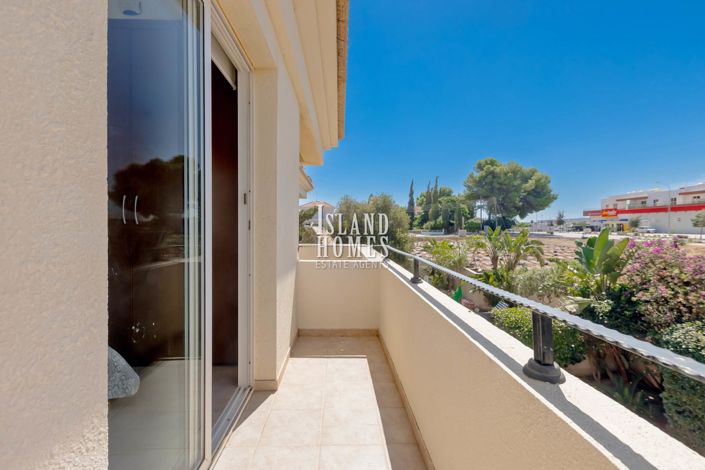 Image No.23-2 Bed Villa for sale
