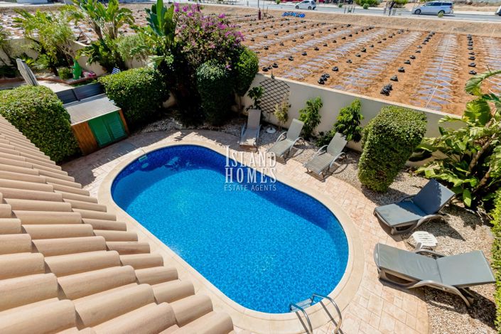 Image No.25-2 Bed Villa for sale