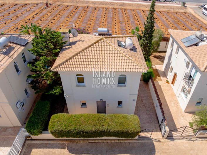 Image No.35-2 Bed Villa for sale