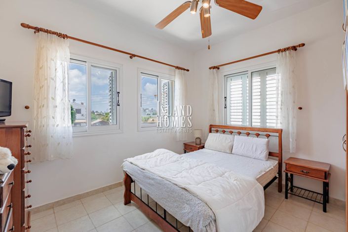 Image No.19-3 Bed Villa for sale
