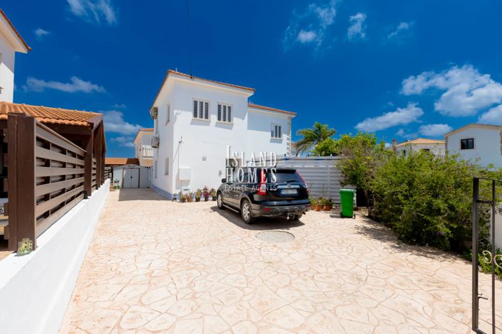 Image No.29-3 Bed Villa for sale
