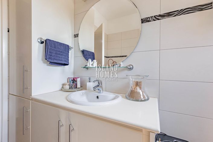 Image No.19-2 Bed Apartment for sale