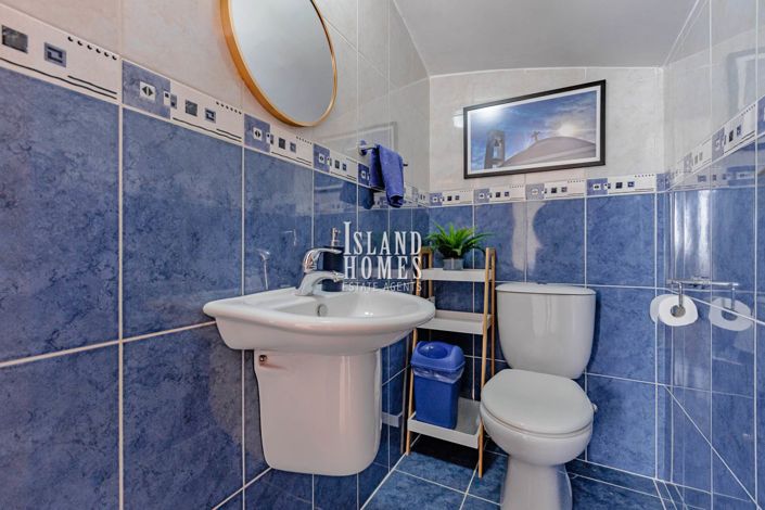 Image No.14-2 Bed Semi-Detached for sale