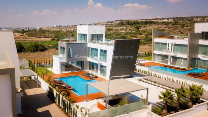 Image No.6-4 Bed Villa for sale