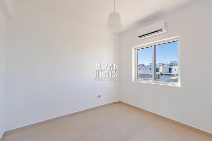 Image No.23-2 Bed Apartment for sale