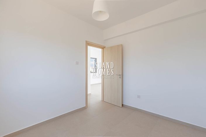 Image No.25-2 Bed Apartment for sale