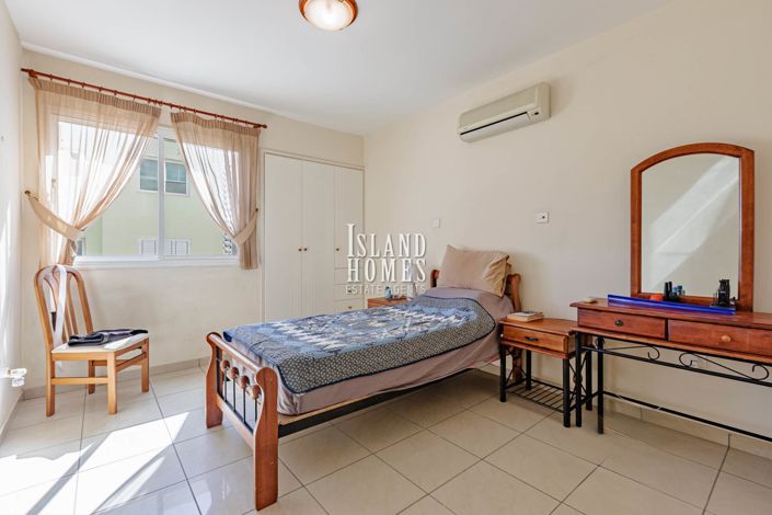 Image No.20-3 Bed Apartment for sale
