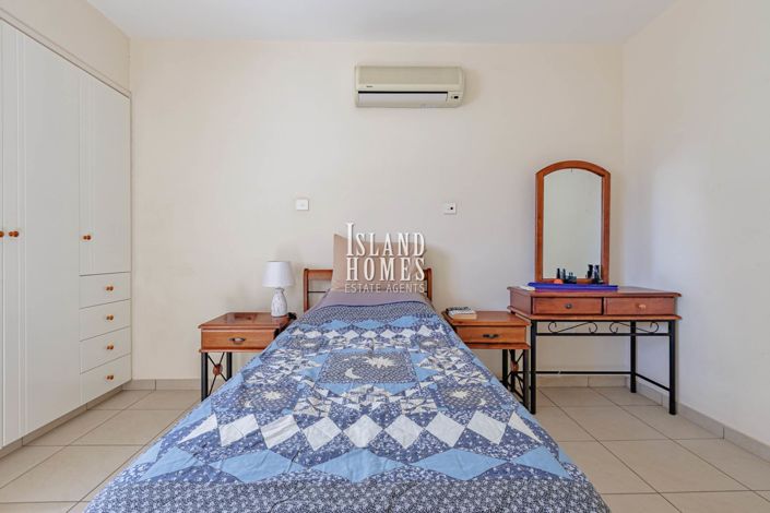 Image No.21-3 Bed Apartment for sale