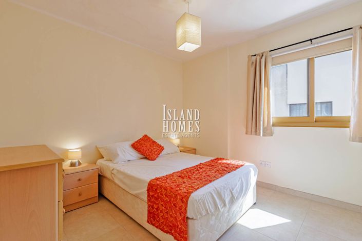 Image No.17-2 Bed Apartment for sale