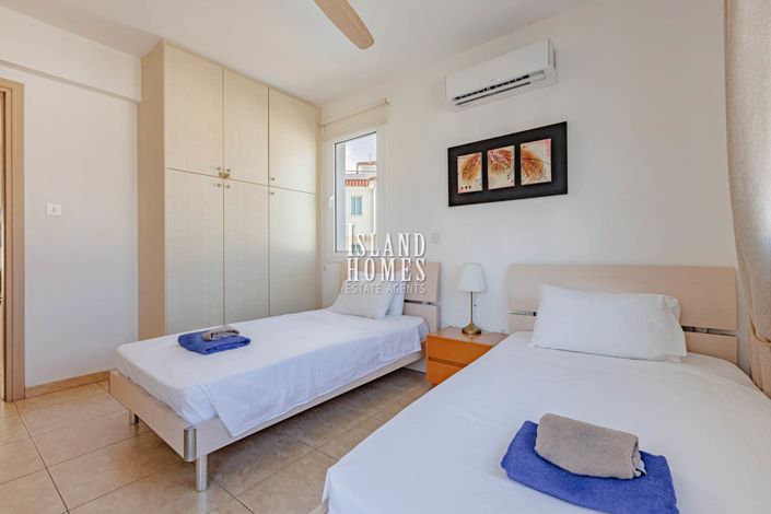 Image No.27-2 Bed Villa / Detached for sale